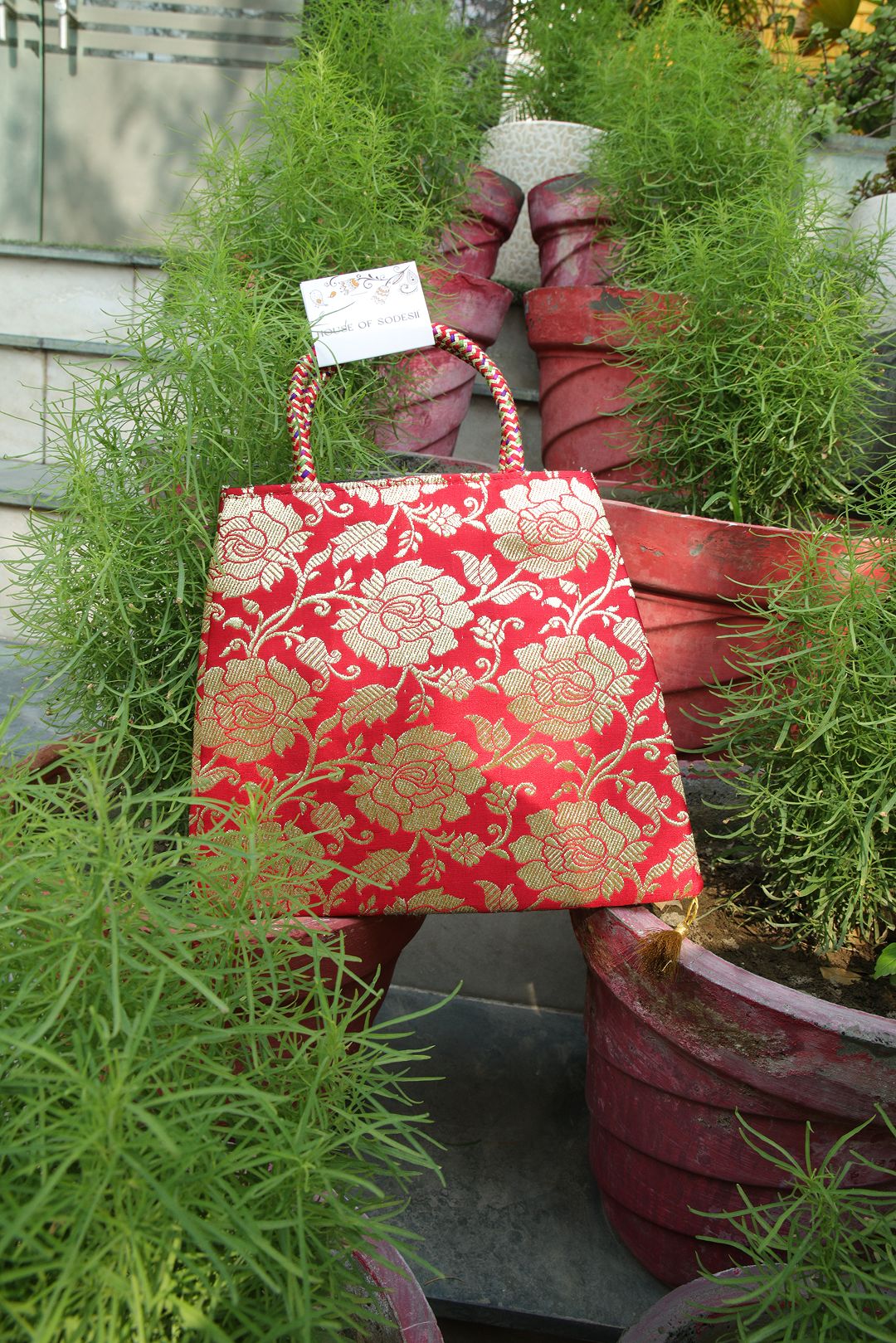 Shagna red (t)