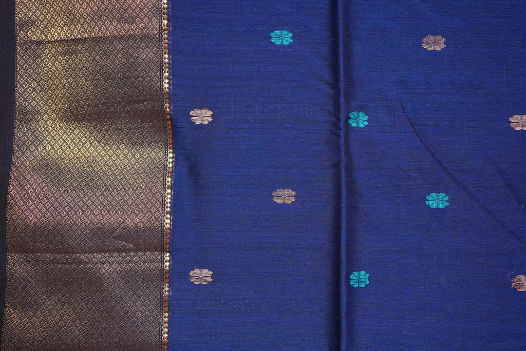 Blue Contrast Maheshwari - Image