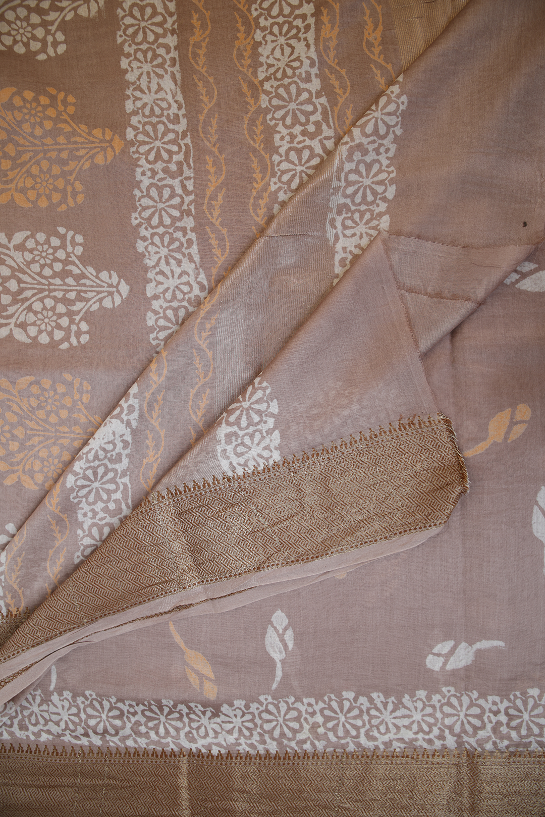Earthy hues